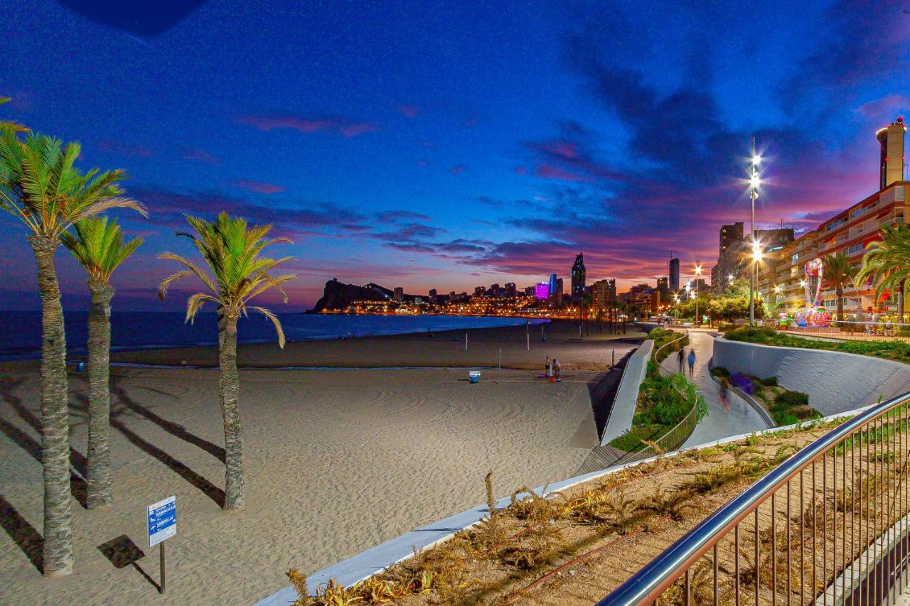 Sunset Waves Sea View Apartments เบนิดอร์ม ภายนอก รูปภาพ