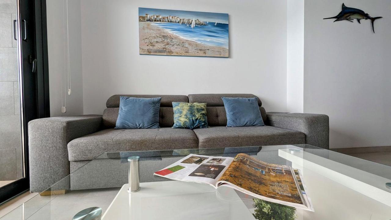 Sunset Waves Sea View Apartments เบนิดอร์ม ภายนอก รูปภาพ