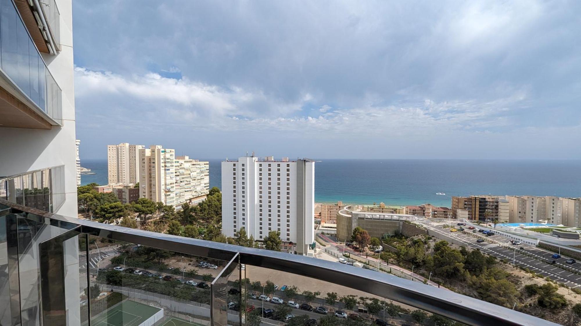 Sunset Waves Sea View Apartments เบนิดอร์ม ภายนอก รูปภาพ