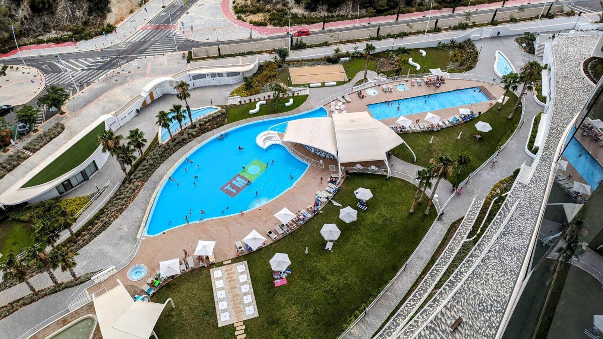 Sunset Waves Sea View Apartments เบนิดอร์ม ภายนอก รูปภาพ